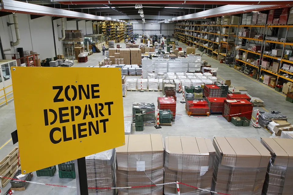 devismes-b-timent-stockage-et-logistique-service-exp-dition-2500-m2 image 1